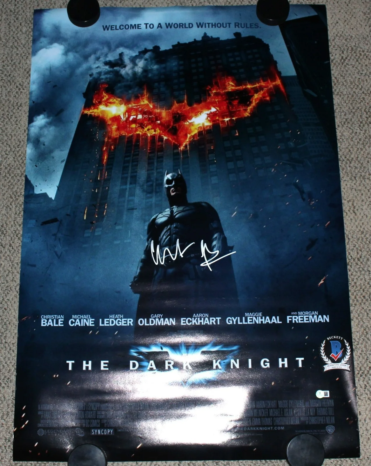 Christian Bale — CHRISTIAN BALE SIGNED THE DARK KNIGHT F/S 27x40 MOVIE POSTER BATMAN BECKETT COA, изображение 3