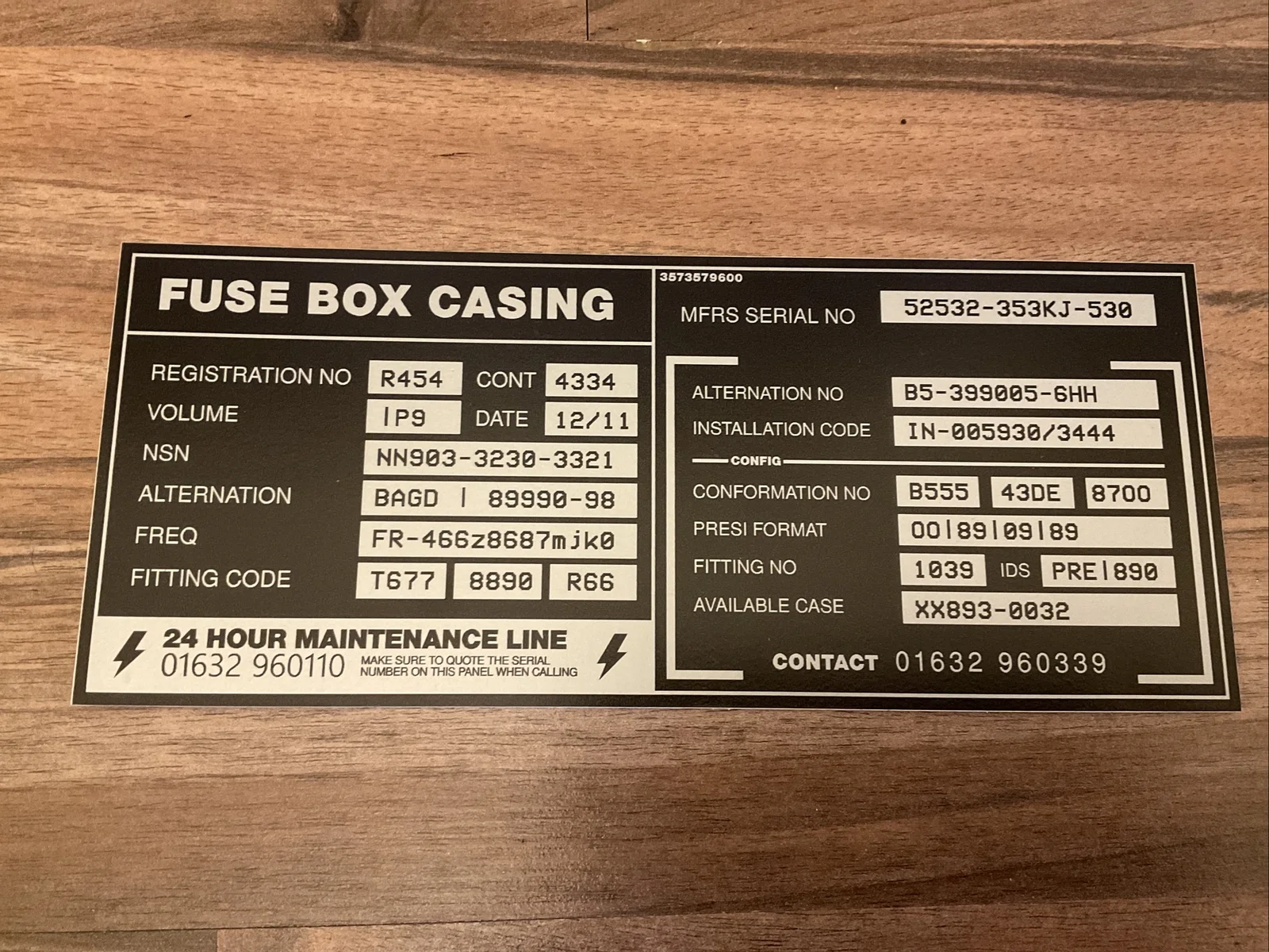 Doctor Who Original Prop - Fuse Box Sign - The Lie of the Land - Production Made, изображение 2