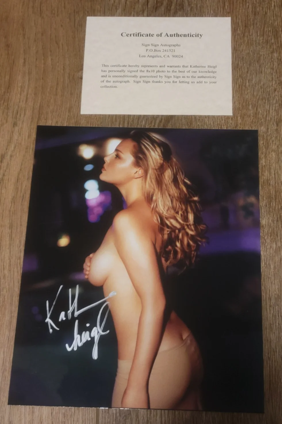 Katherine Heigl — Katherine Heigl Autographed Sexy Woman 10x8 in