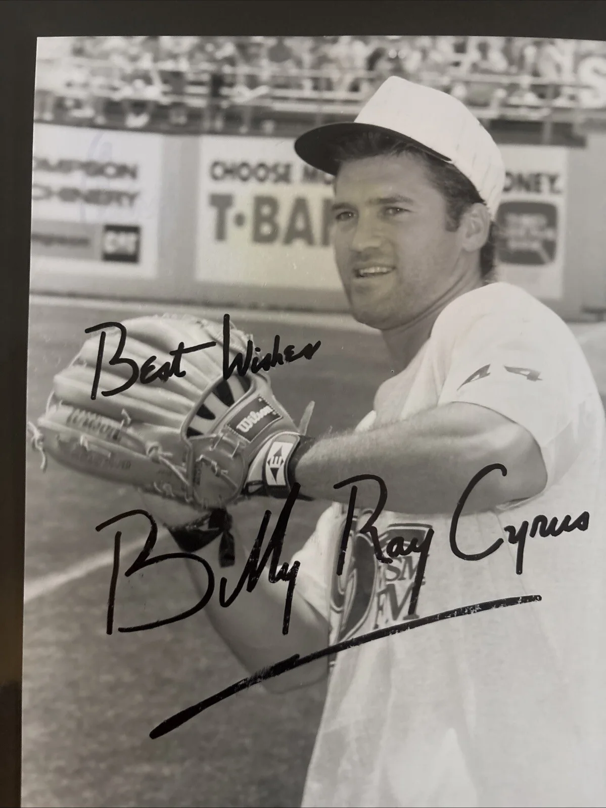 BILLY RAY CYRUS Autographed signed photo 9"x7", image 2