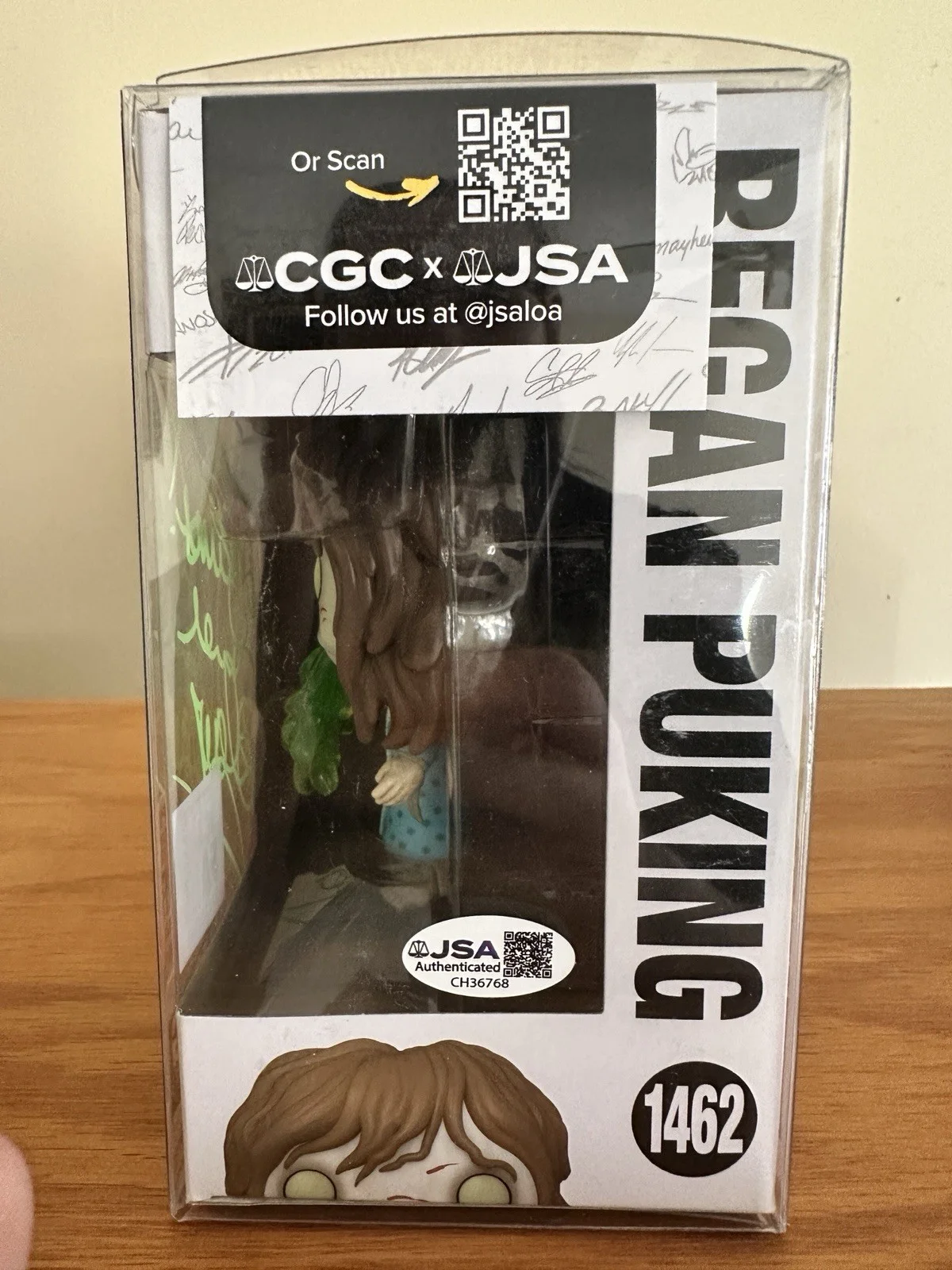 Regan Puking Linda Blair Autographed Exorcist Funko Pop Hot Topic Exclusive JSA, image 4