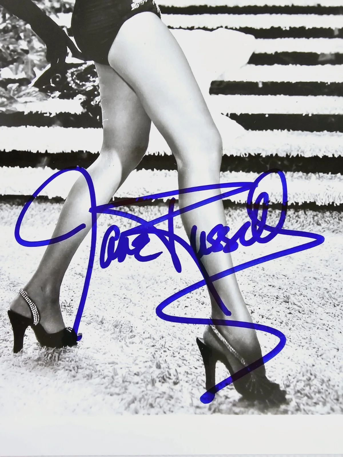 Jane Russell — Jane Russel Signed Autographed 8x10 Photo With COA Pin-Up Glossy Picture Vtg, изображение 3