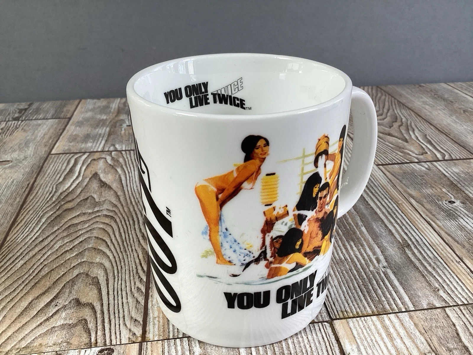 You Only Live Twice Movie Poster Mug - 50th Anniversary Collection - James Bond, изображение 4