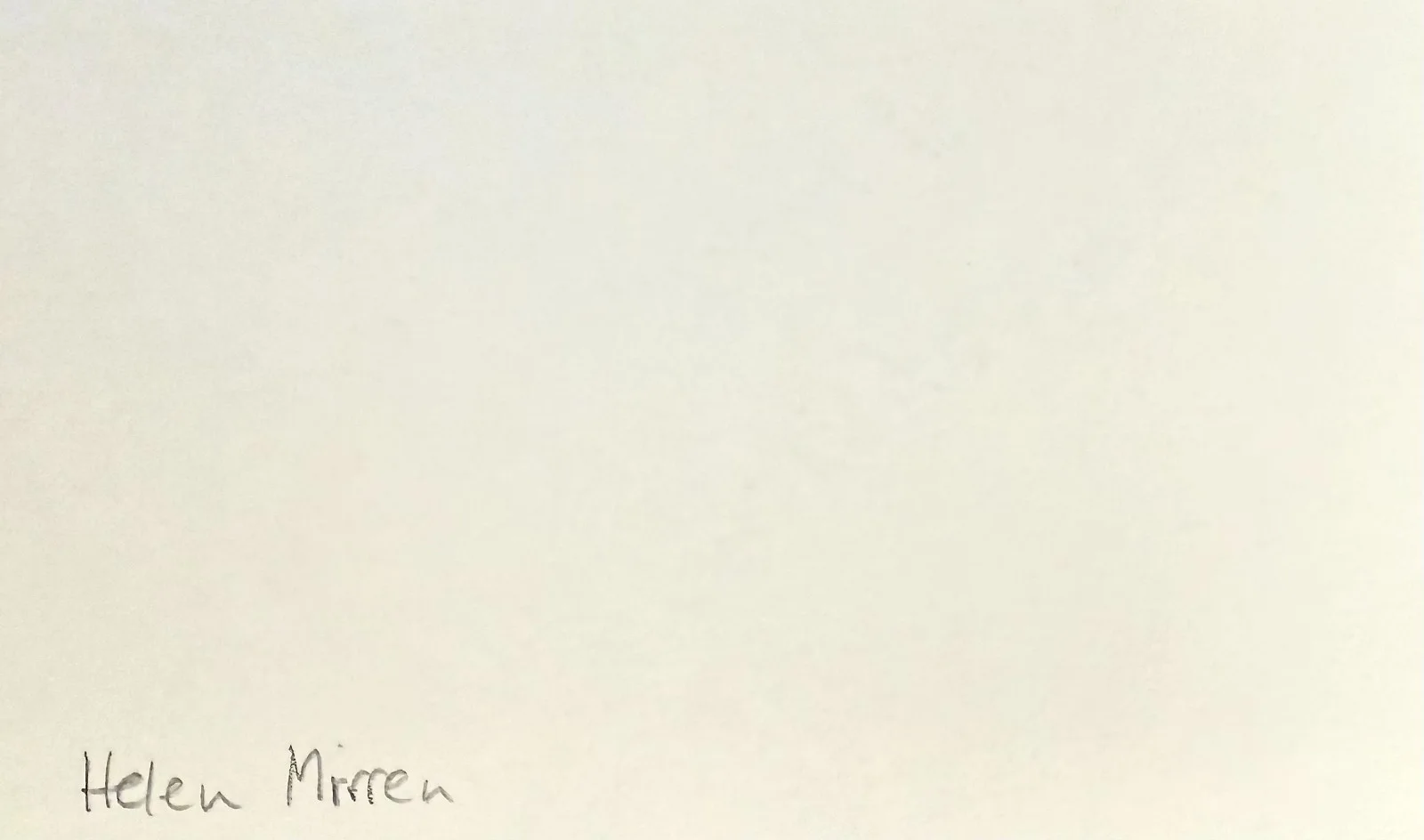 Helen Mirren — HELEN MIRREN Signed Autographed 3x5 INDEX CARD The Queen Excalibur Red MobLand, изображение 2