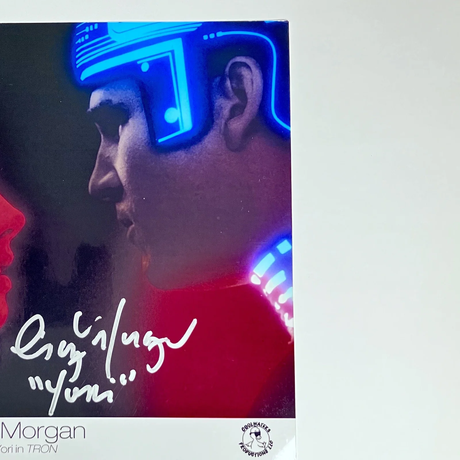 Cindy Morgan — TRON Signed 8x10 / CINDY MORGAN (1951-2023) as Yori / OFFICIAL D23 Disney Photo, изображение 4
