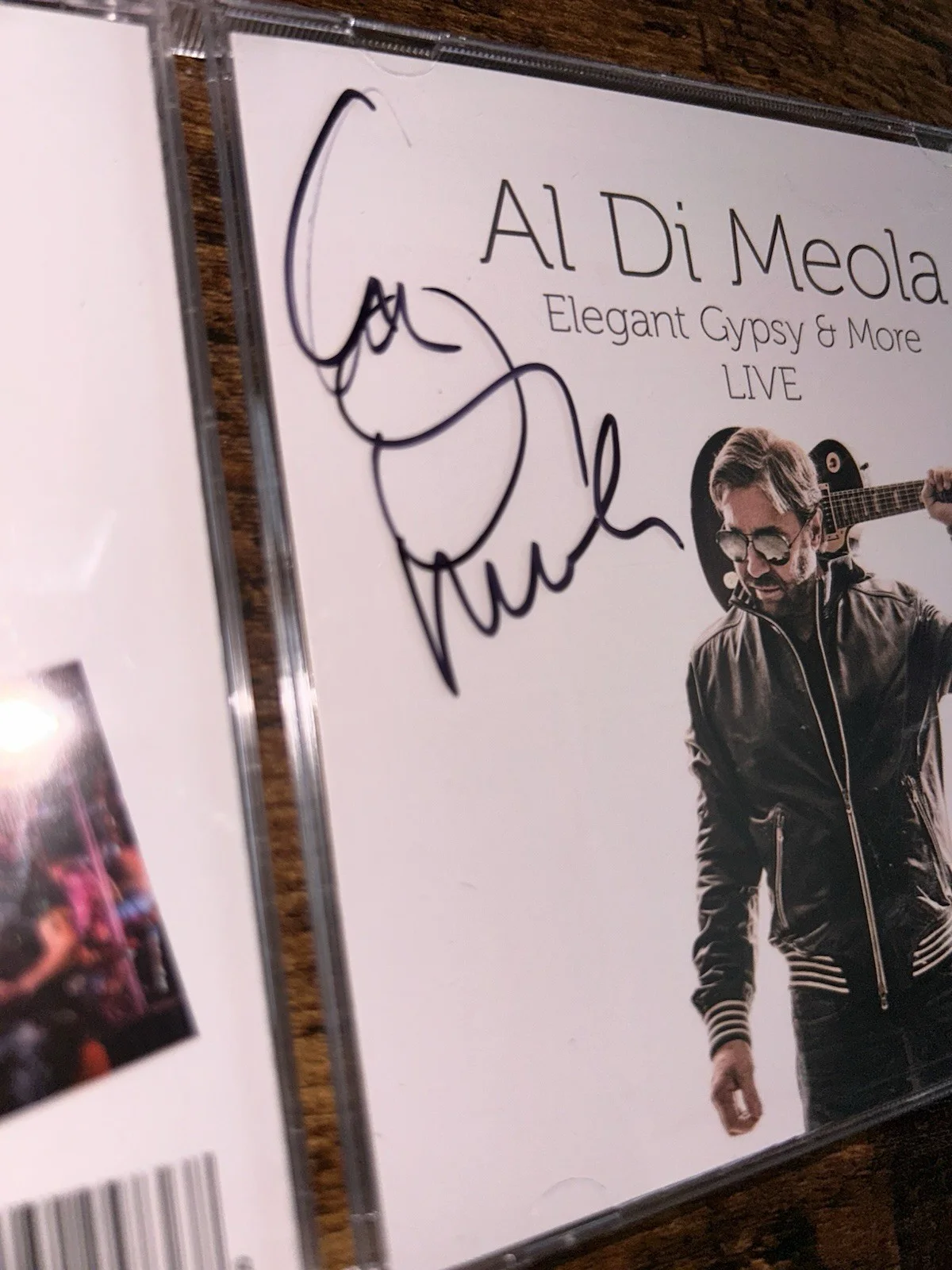 Al Di Meola Elegant Gypsy Live (2018 Hand Autographed Case,CD + Collection Book), изображение 2