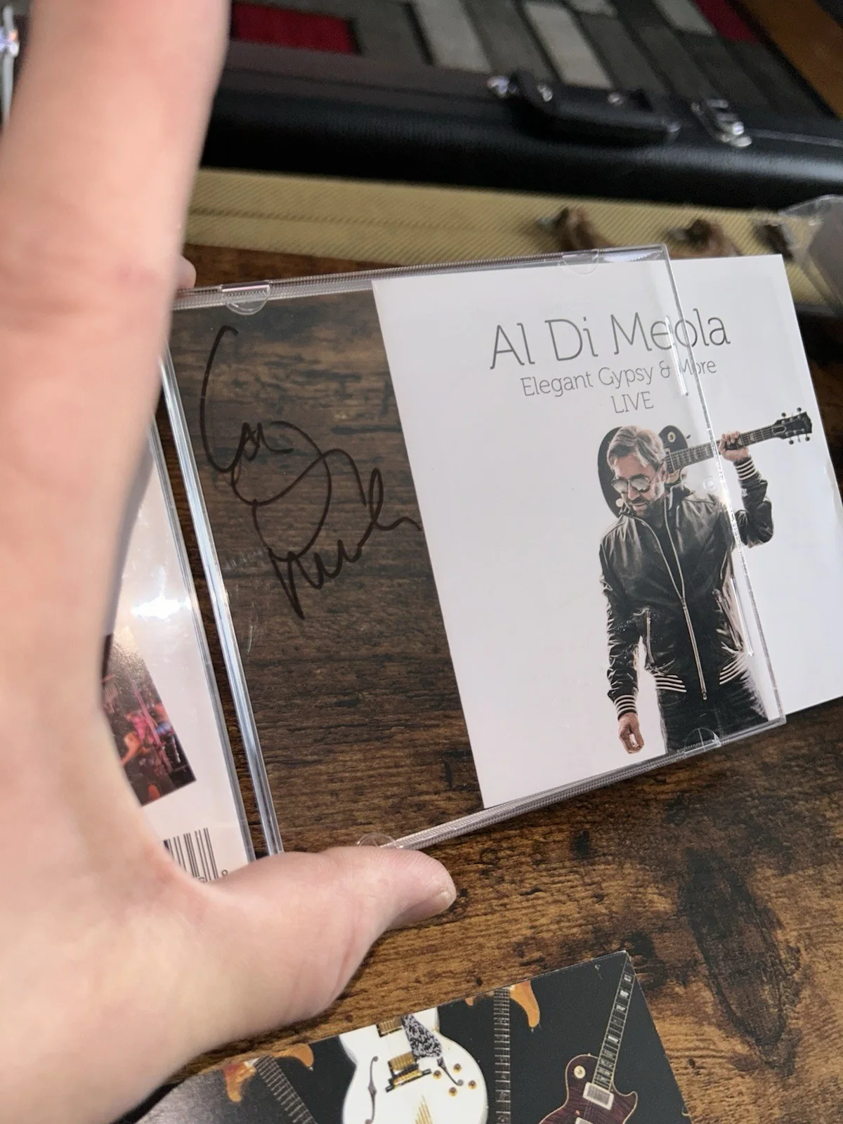 Al Di Meola Elegant Gypsy Live (2018 Hand Autographed Case,CD + Collection Book), изображение 3