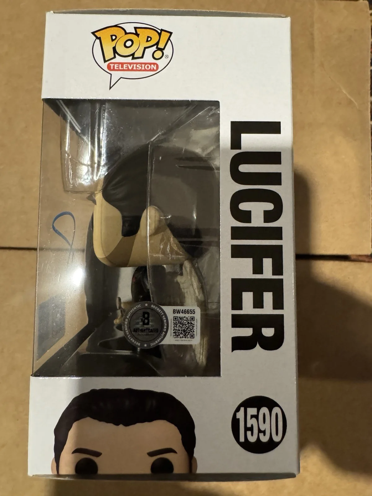 Tom Ellis signed Funko Pop Lucifer #1590 Beckett Authenticated, image 2
