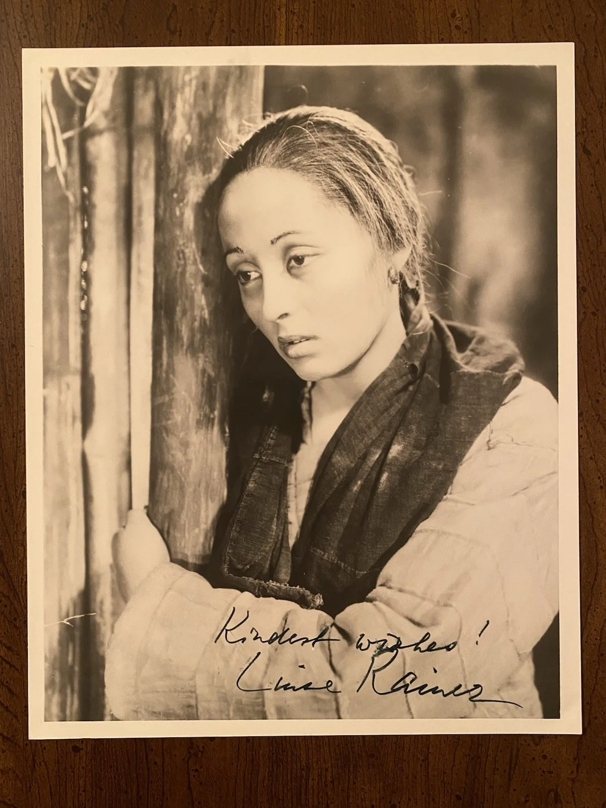 Luise Rainer — Luise Rainer Signed Autographed 8x10 Photo With COA The Good Earth
