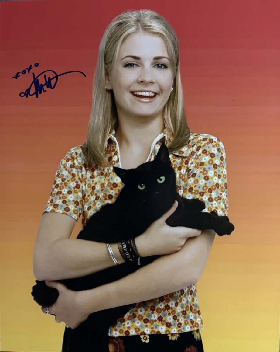 Melissa Joan Hart — MELISSA JOAN HART SIGNED 8x10 PHOTO SABRINA WITCH AUTOGRAPH AUTHENTIC COA