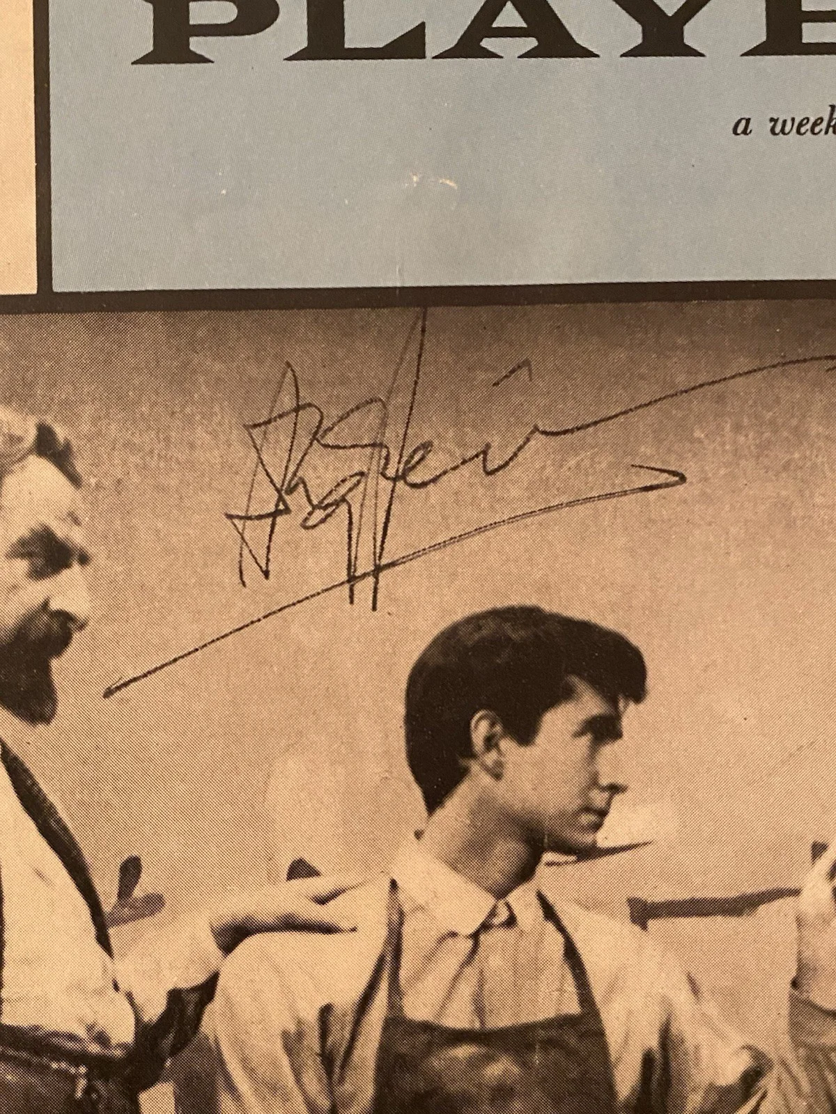 Anthony Perkins — Anthony Perkins Signed Autographed Vintage Playbill Cover With COA Look Homeward, изображение 2