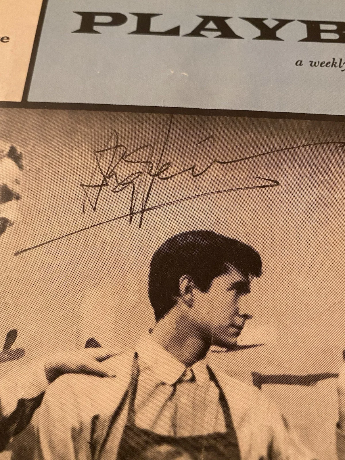 Anthony Perkins — Anthony Perkins Signed Autographed Vintage Playbill Cover With COA Look Homeward, изображение 3
