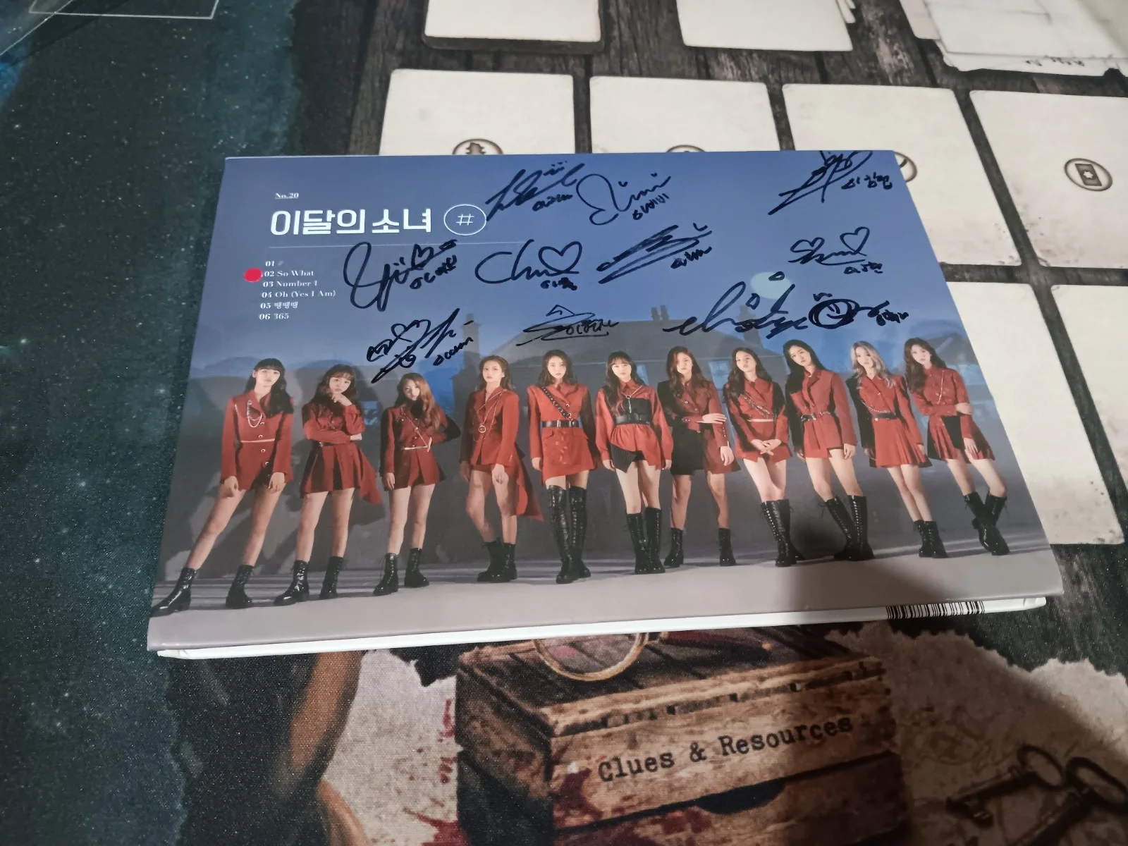 Loona Promo Sticker # Hash Limited A Album Autographed All members Hand Signed, изображение 2