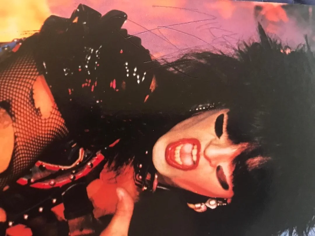 MOTLEY CRUE FULLY SIGNED SHOUT AT THE DEVIL GATEFOLD LP X4 GUARANTEED AUTHENTIC!, image 2