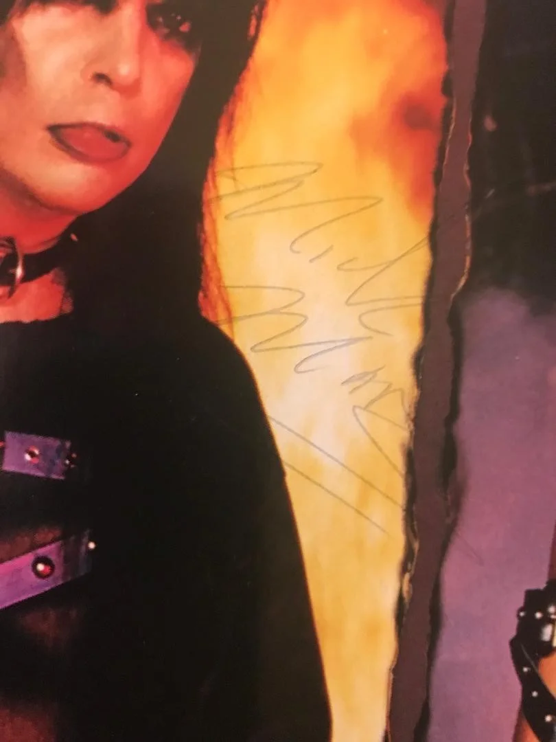 MOTLEY CRUE FULLY SIGNED SHOUT AT THE DEVIL GATEFOLD LP X4 GUARANTEED AUTHENTIC!, image 5