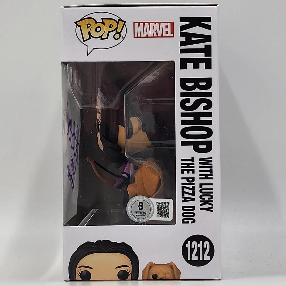 Hailee Steinfeld — Hailee Steinfeld Signed Kate Bishop Funko (1212) w/ "Kate Bishop", изображение 3