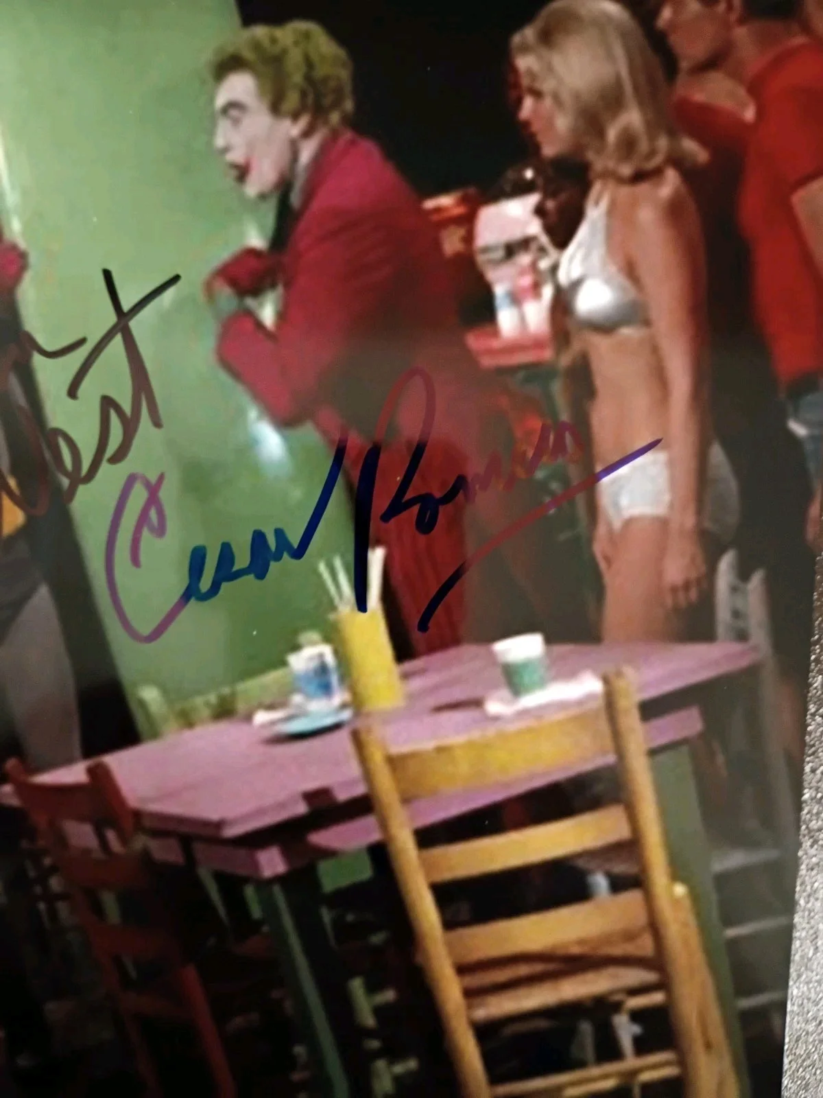 Adam West / Cesar Romero — Adam West / Cesar Romero Batman Signed 8x10 COA W/Matching Numbered Sticker, изображение 3