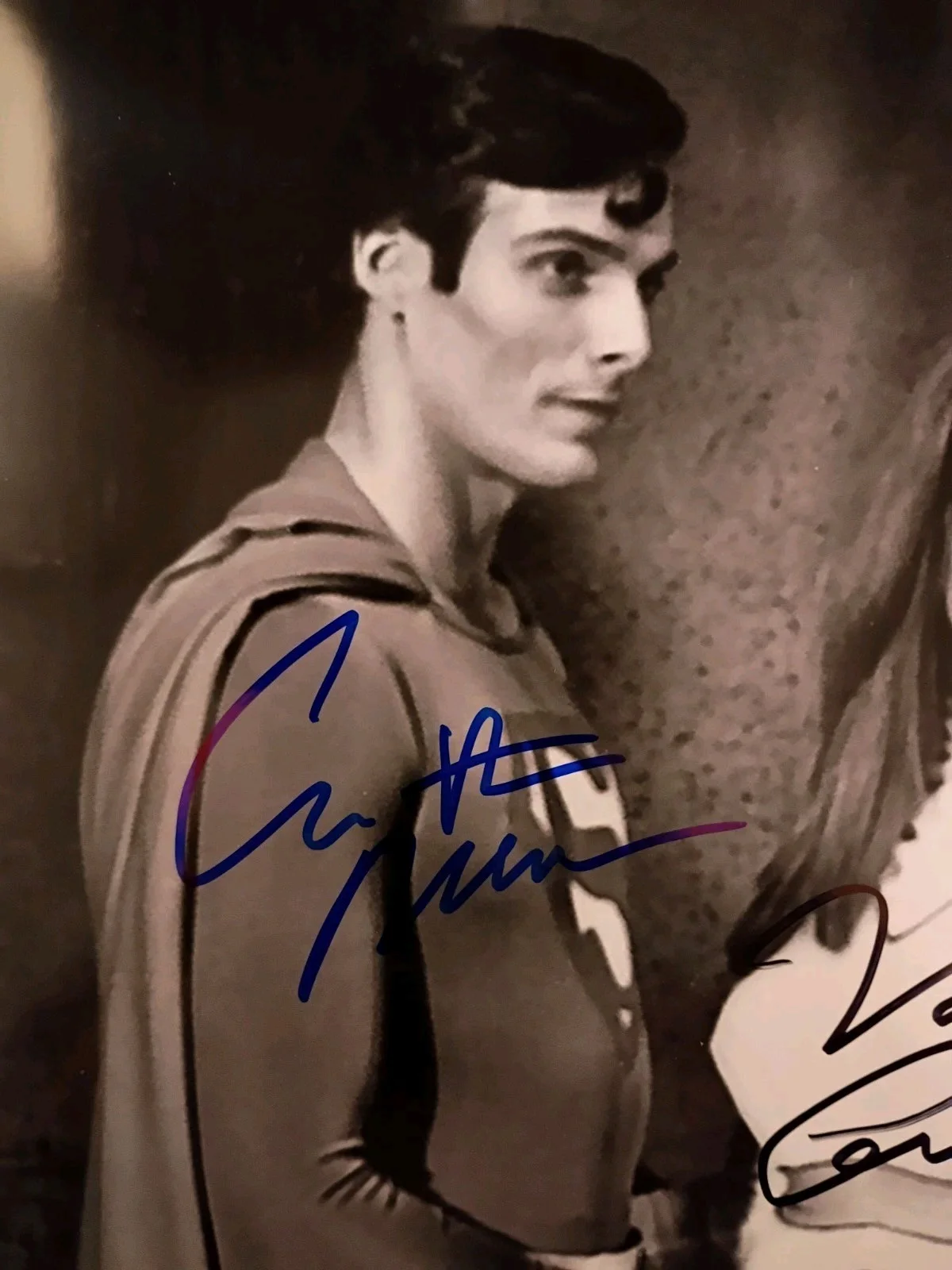 Christopher Reeve / Valerie Perrine — Christopher Reeve / Valerie Perrine Superman Signed 8x10 COA W/Matching Sticker, image 2