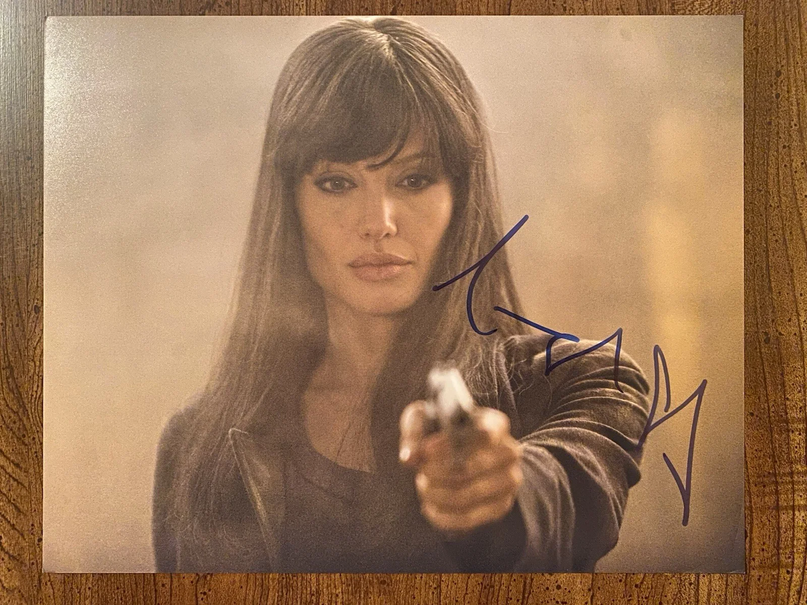Angelina Jolie — Angelina Jolie Signed Autographed Photo With COA Me And Mrs Smith