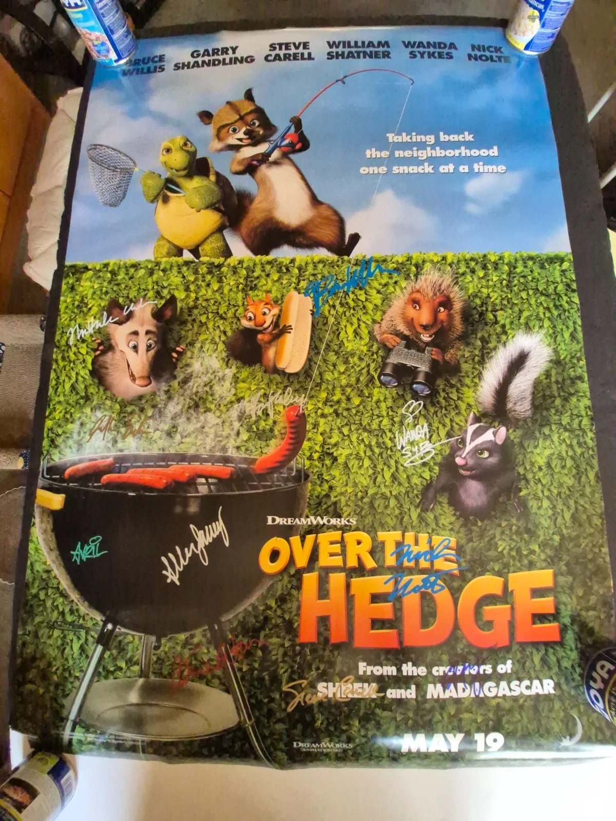 SEE BELOW — OVER THE HEDGE-BRUCE WILLIS CAST SIGNED-THE MOVIE TPOSTER-w/COA ekim