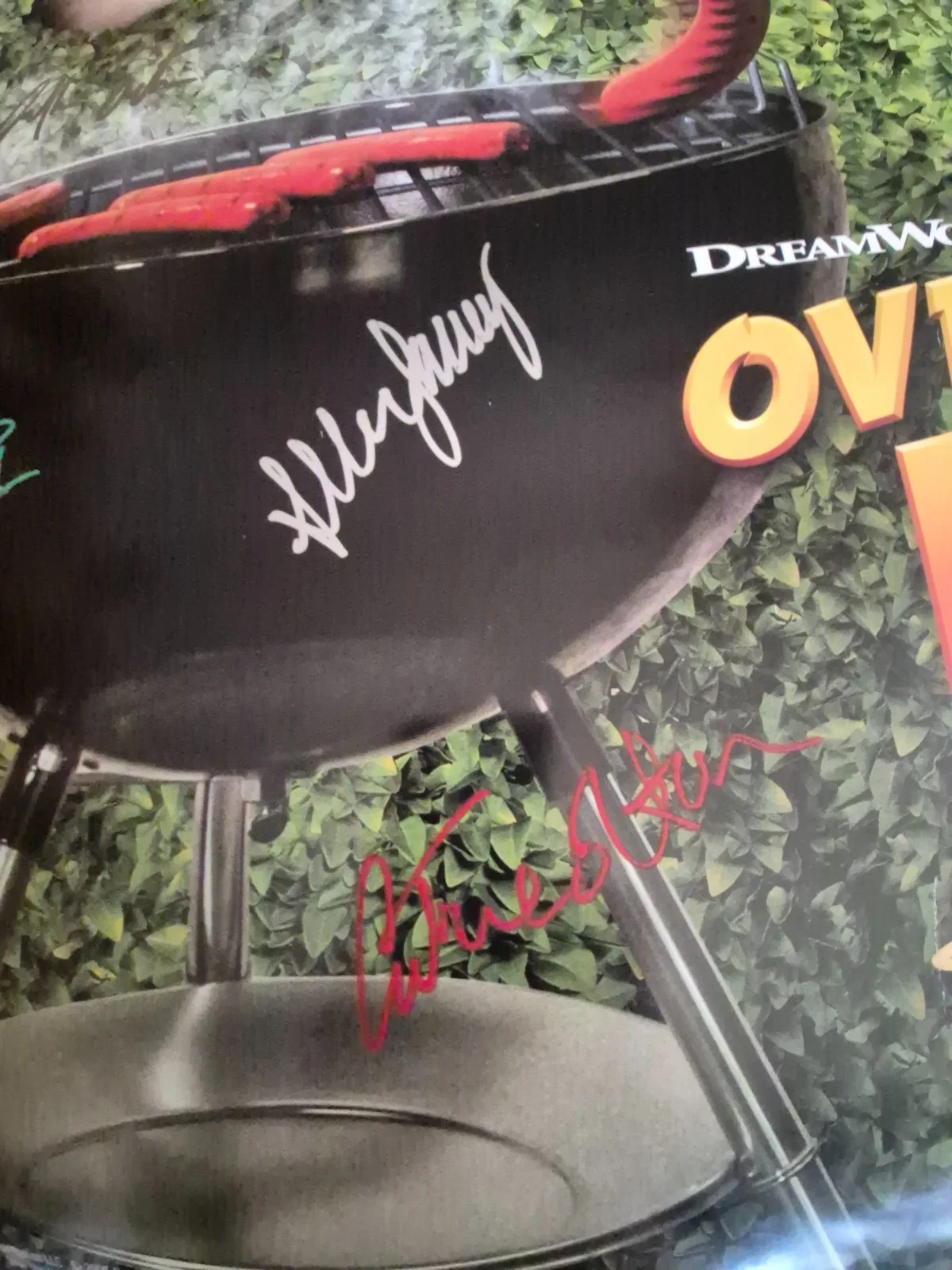 SEE BELOW — OVER THE HEDGE-BRUCE WILLIS CAST SIGNED-THE MOVIE TPOSTER-w/COA ekim, image 5