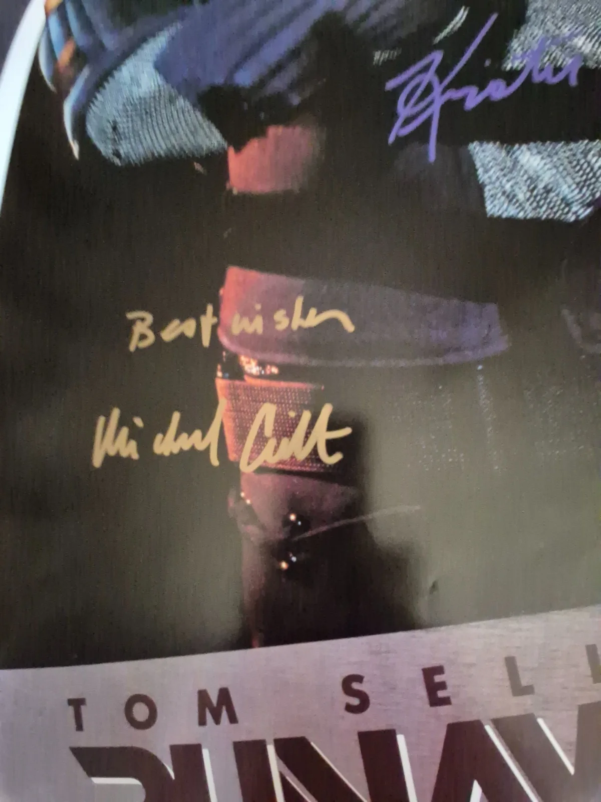 SEE BELOW — RUNAWAY---TOM SELLECK CAST SIGNED-THE MOVIE POSTER-vintage-w/COA ekim, изображение 2
