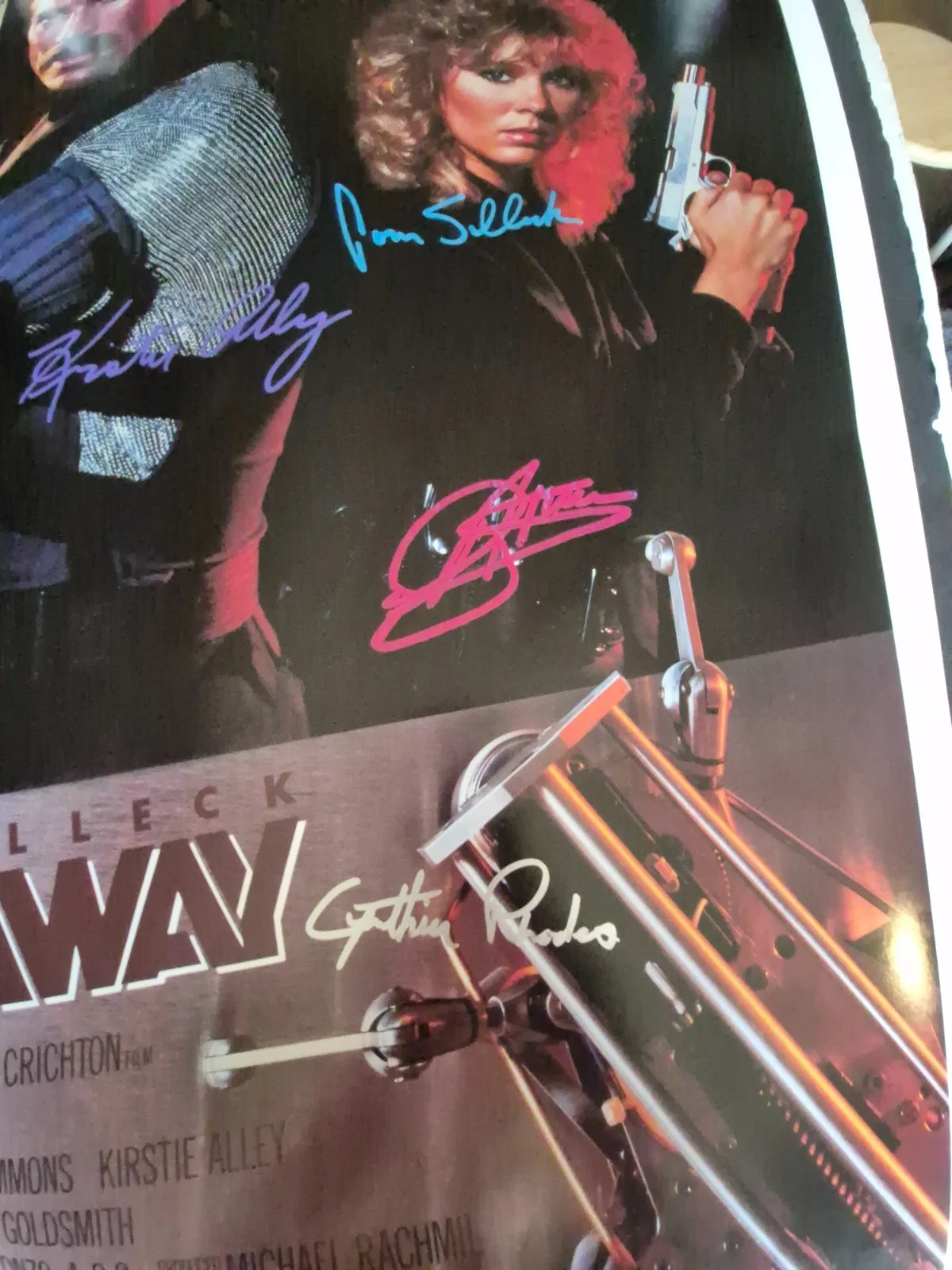 SEE BELOW — RUNAWAY---TOM SELLECK CAST SIGNED-THE MOVIE POSTER-vintage-w/COA ekim, изображение 5