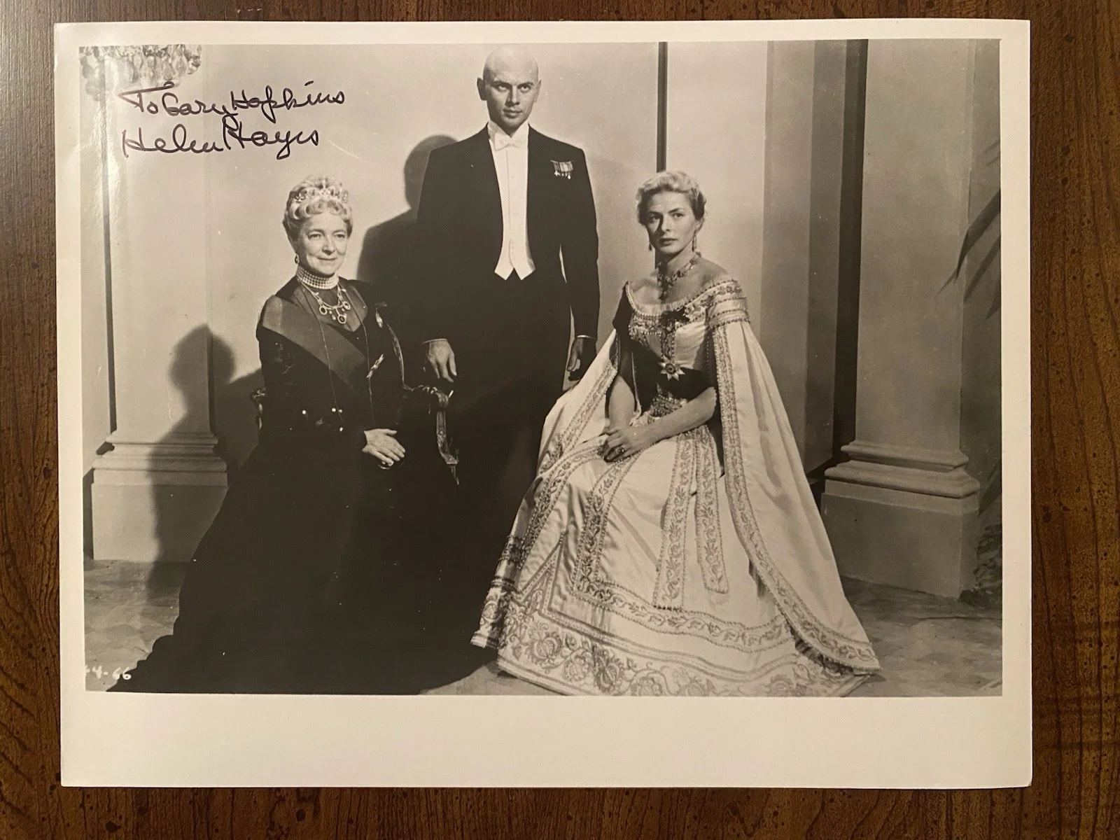 Helen Hayes — Helen Hayes Signed Autographed Photo With COA Anastasia Ingrid Bergman Yul Brynn