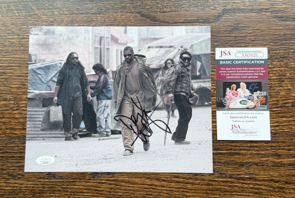 Denzel Washington — DENZEL WASHINGTON Signed THE BOOK OF ELI 8x10 Autograph Photo - JSA COA