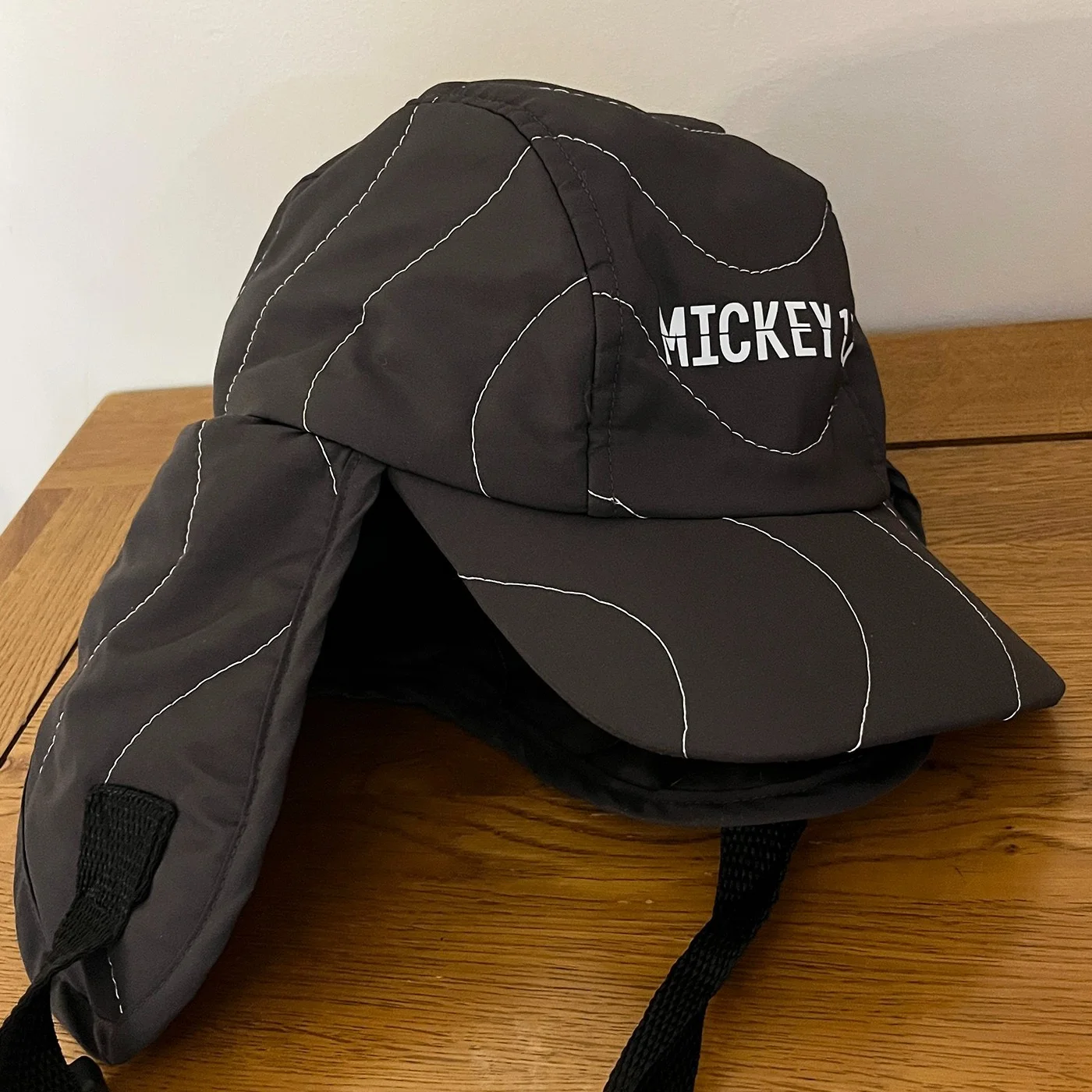 MICKEY 17 Movie Winter Hat OS Promotional Film Merchandise Warner Bros 2025, изображение 5
