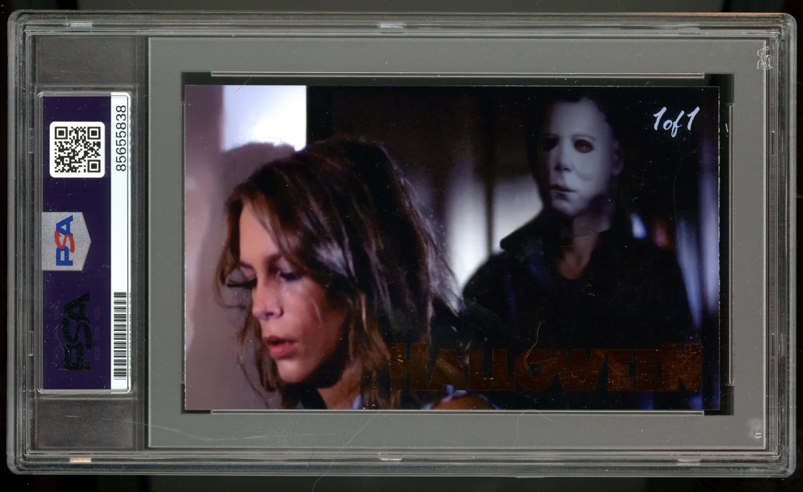 Jamie Lee Curtis — Jamie Lee Curtis Signed Laurie Strode Halloween Custom Trading Card PSA Slab 1/1, изображение 2