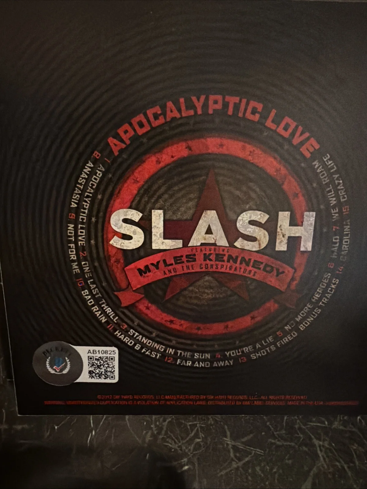 SLASH GUN N ROSES SIGNED AUTOGRAPHED CD COVER WITH BECKETT COA MYLES KENNEDY, изображение 2