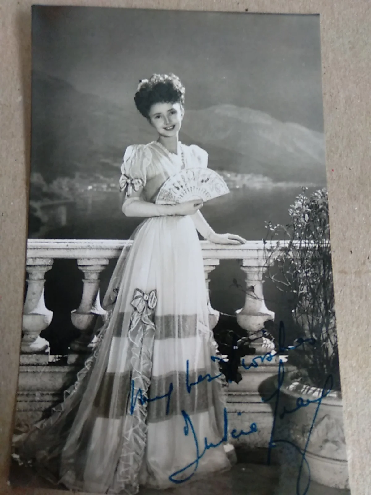 Dulcie Gray Actress Mystery Writer& Lepidopterist Signed Autograph 5.5x3.5 Photo, изображение 2