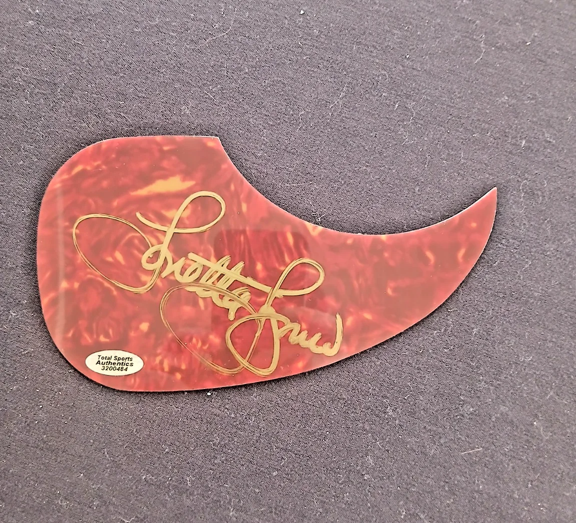 Loretta Lynn Hand Signed Guitar Pick Guard with COA Classic Country Gold Queen, image 4