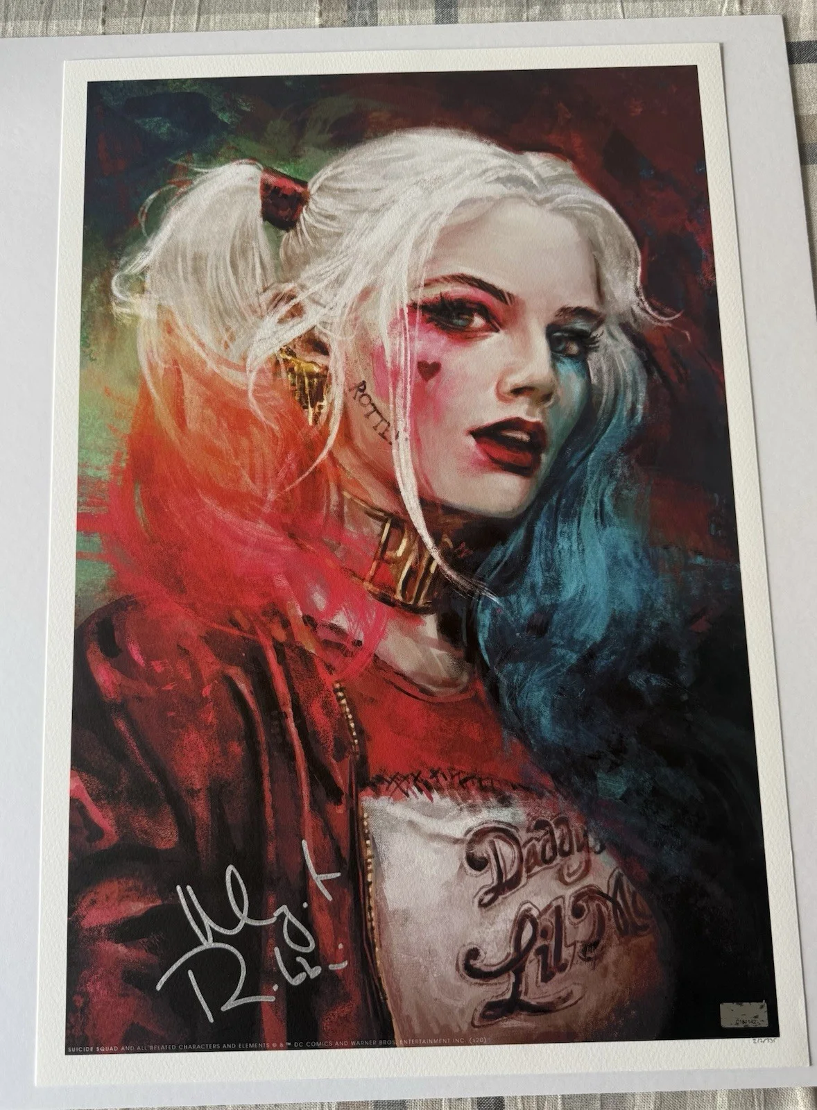 Margot Robbie — Margot Robbie Signed Harley Quinn 13x19 Giclee Print Celebrity Authentics COA