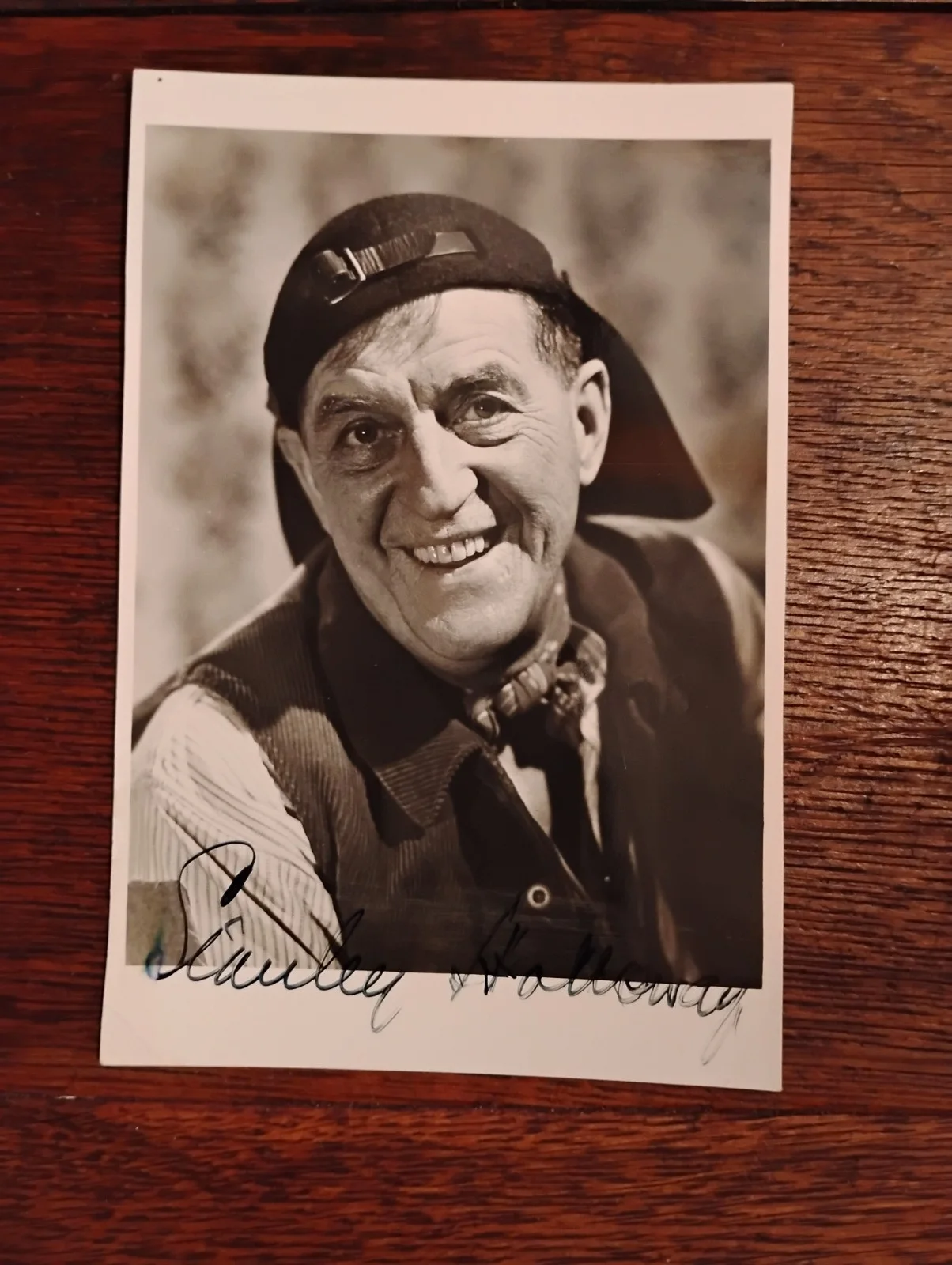Stanley Holloway — Vintage English Actor Stanley Holloway 6 X 4 Signed Photo