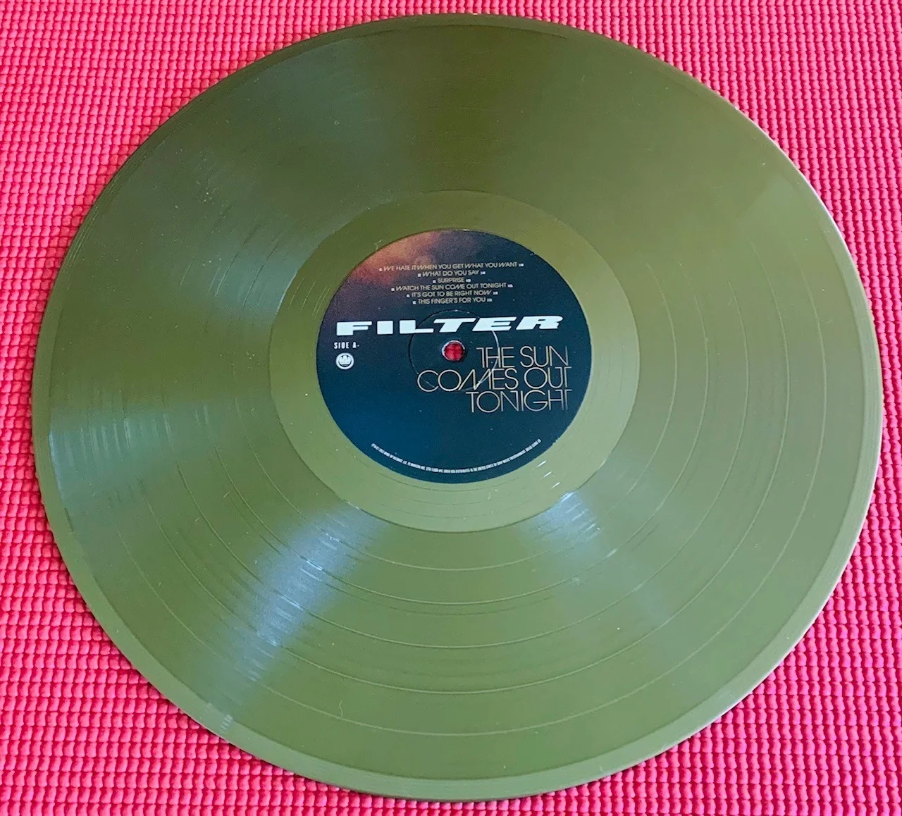JSA LOA signed by all FILTER autographed "THE SUN COMES OUT TONIGHT" Album, изображение 5
