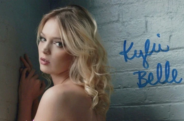 Kylie Belle — Beautiful Playboy model, Kylie Belle signed 8x10 Photo w/COA, image 2
