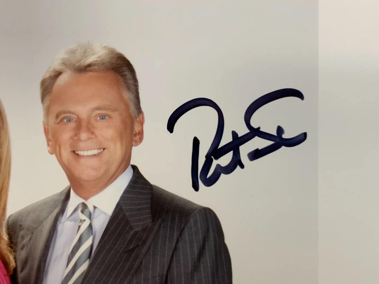 Pat Sajak, Vanna White — PAT SAJAK & VANNA WHITE signed WHEEL OF FORTUNE tv show photo, COA, 8"x10", изображение 5