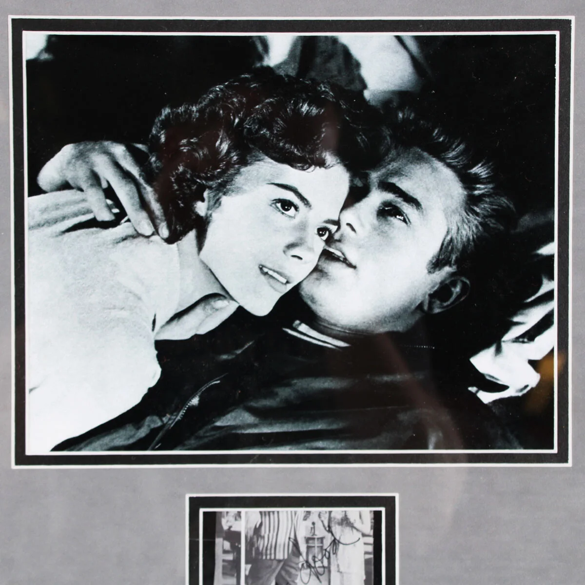 Natalie Wood Signed Photo Display - COA JSA, image 4