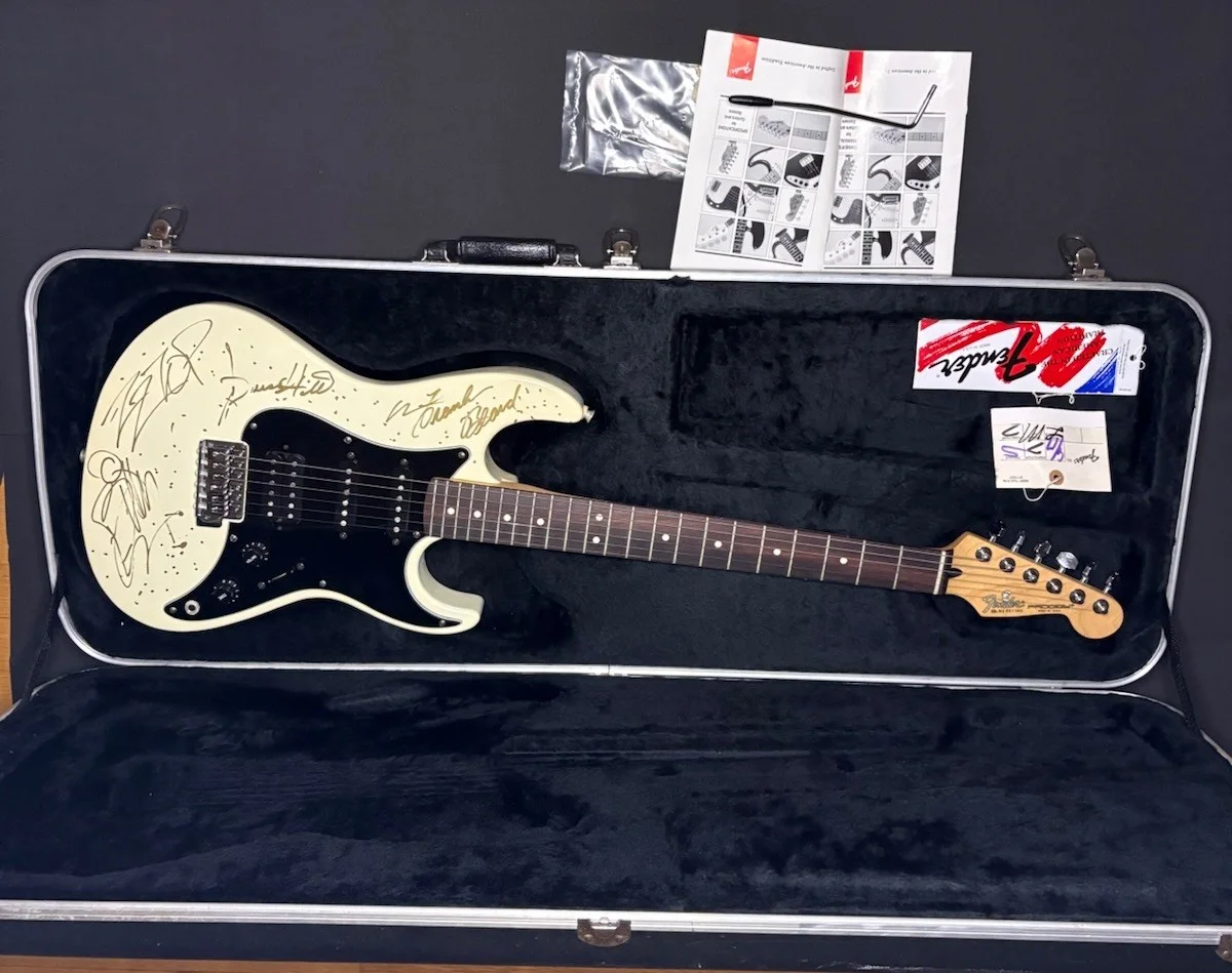 ZZ Top Signed Guitar FENDER PRODIGY Autographed w/ Hard Case, image 2