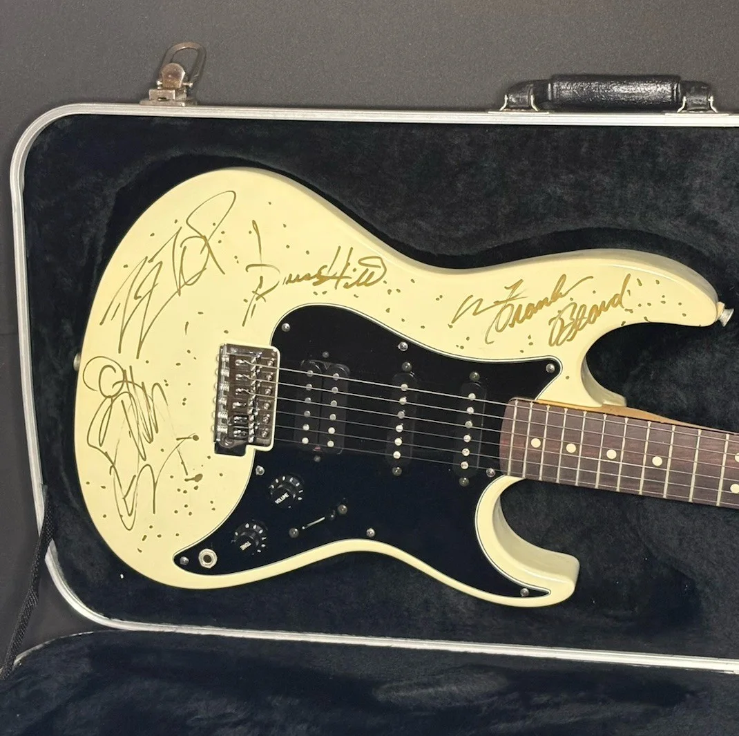 ZZ Top Signed Guitar FENDER PRODIGY Autographed w/ Hard Case, image 5