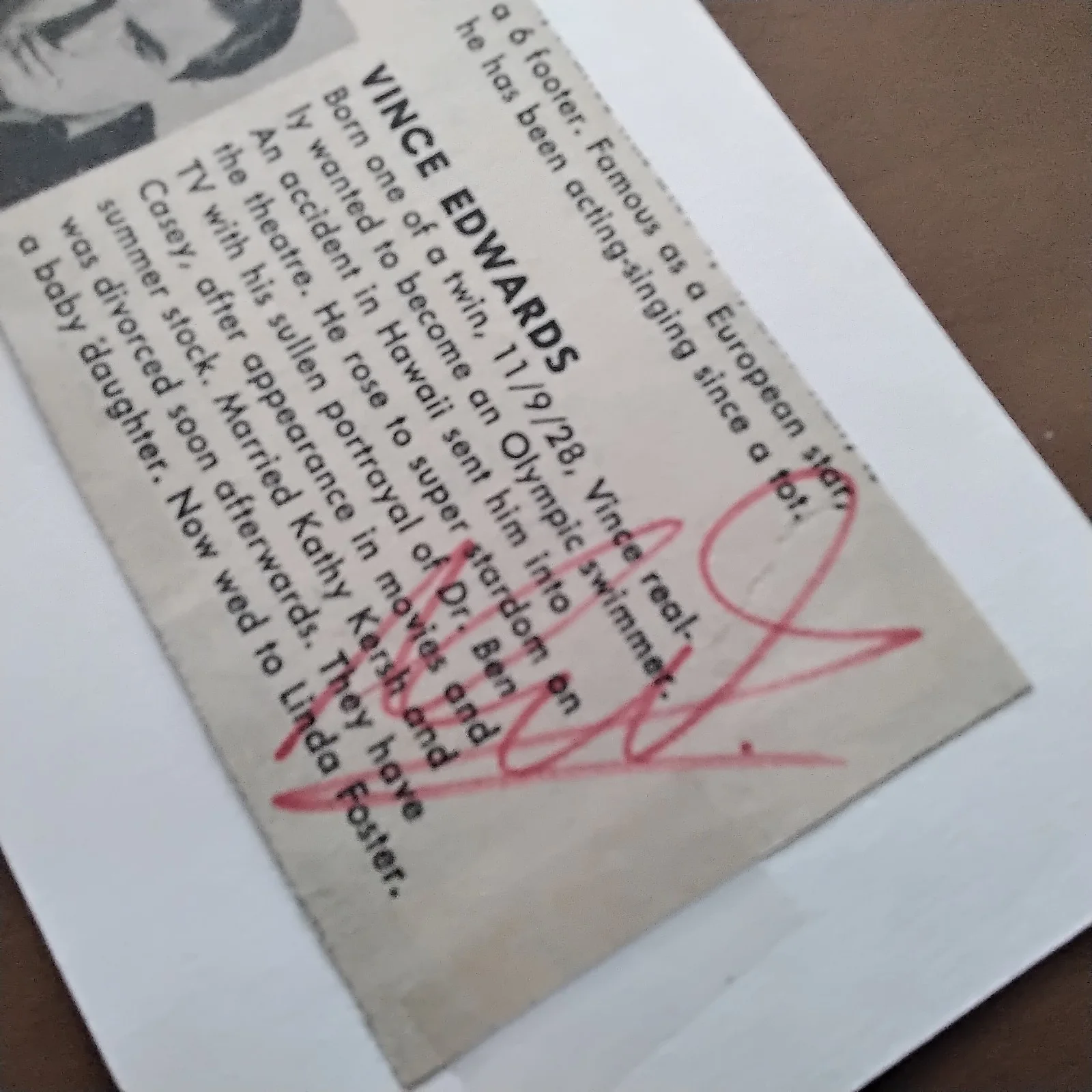 Vince Edwards SIGNED Paper 60s Movie TV Actor Ben Casey Hammerhead The Victors, изображение 5