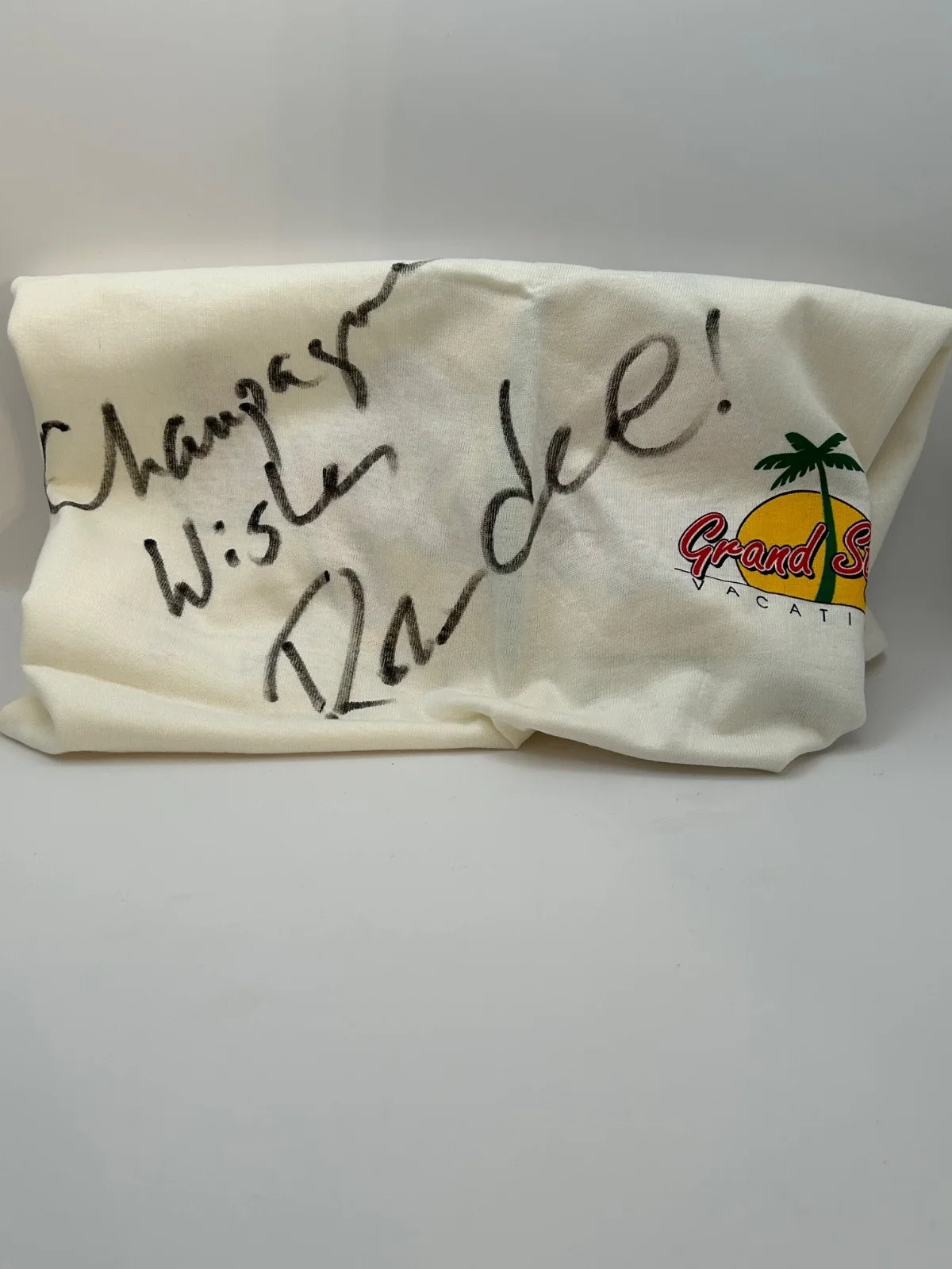 robin leach autograped picture and shirt, image 2