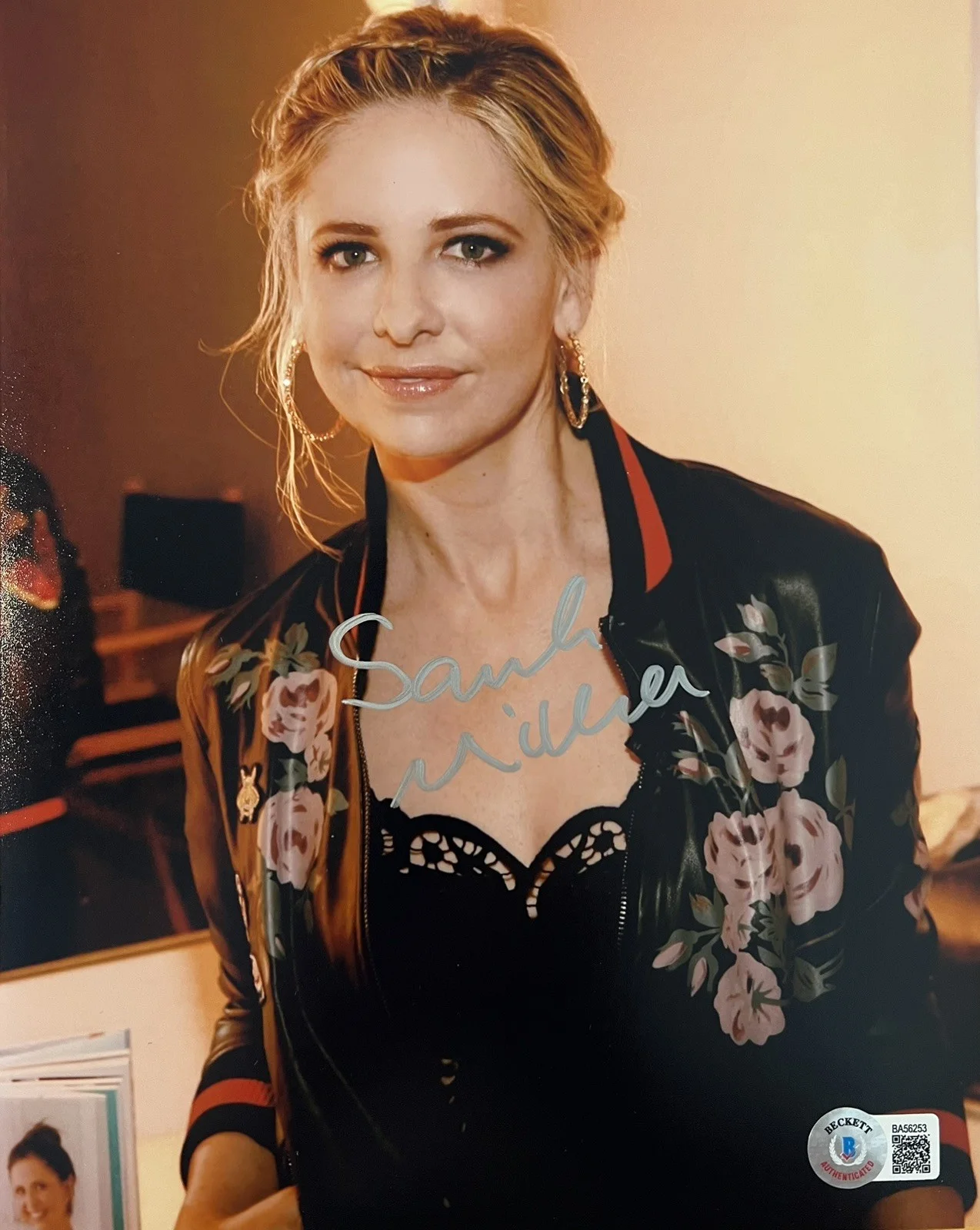 Sarah Michelle Gellar — Sarah Michelle Gellar signed photo COA Scooby Doo Buffy Vampire Slayer