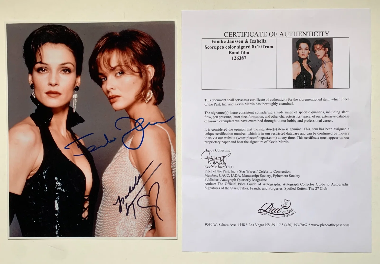 Famke Janssen, Izabella Scorupco — Famke JANSSEN & Izabella SCORUPCO signed James Bond movie Goldeneye photo COA, изображение 3