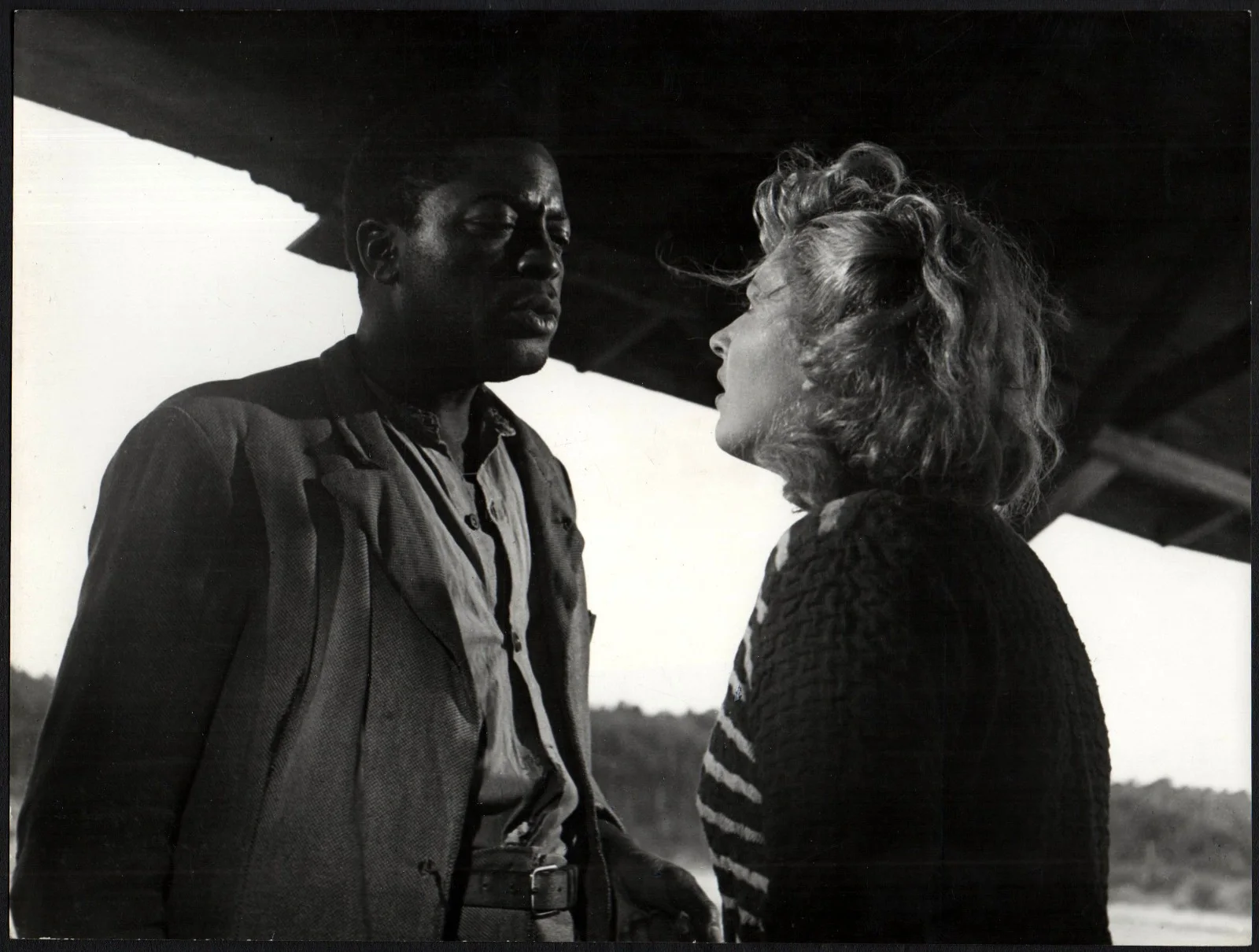 WITHOUT PITY 1948 Carla Del Poggio, John Kitzmiller, Giulietta Masina 2 STILLS, изображение 2