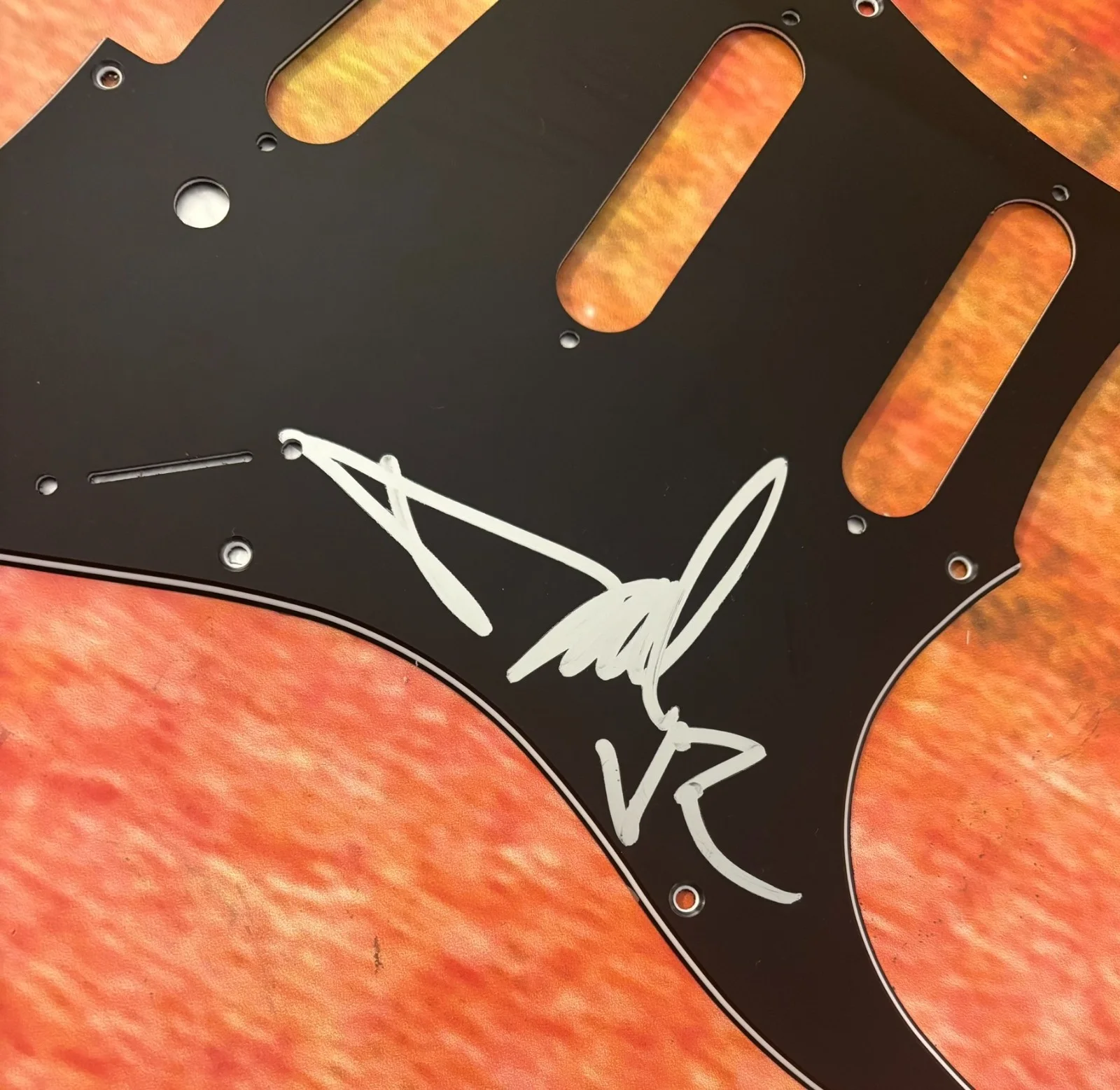 GFA Velvet Revolver Guitarist * DAVE KUSHNER * Signed Electric Pickguard COA, изображение 3