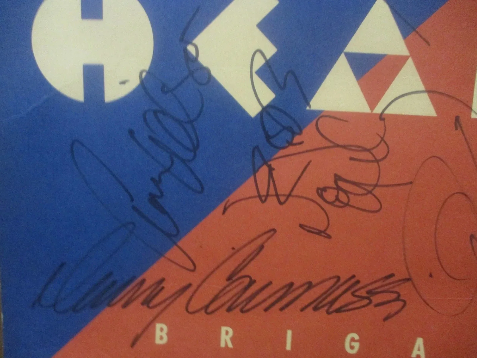 HEART AUTHENTIC AUTOGRAPHED/SIGNED HEART BRIGADE ALBUM FLAT ANN & NANCY WILSON +, image 3