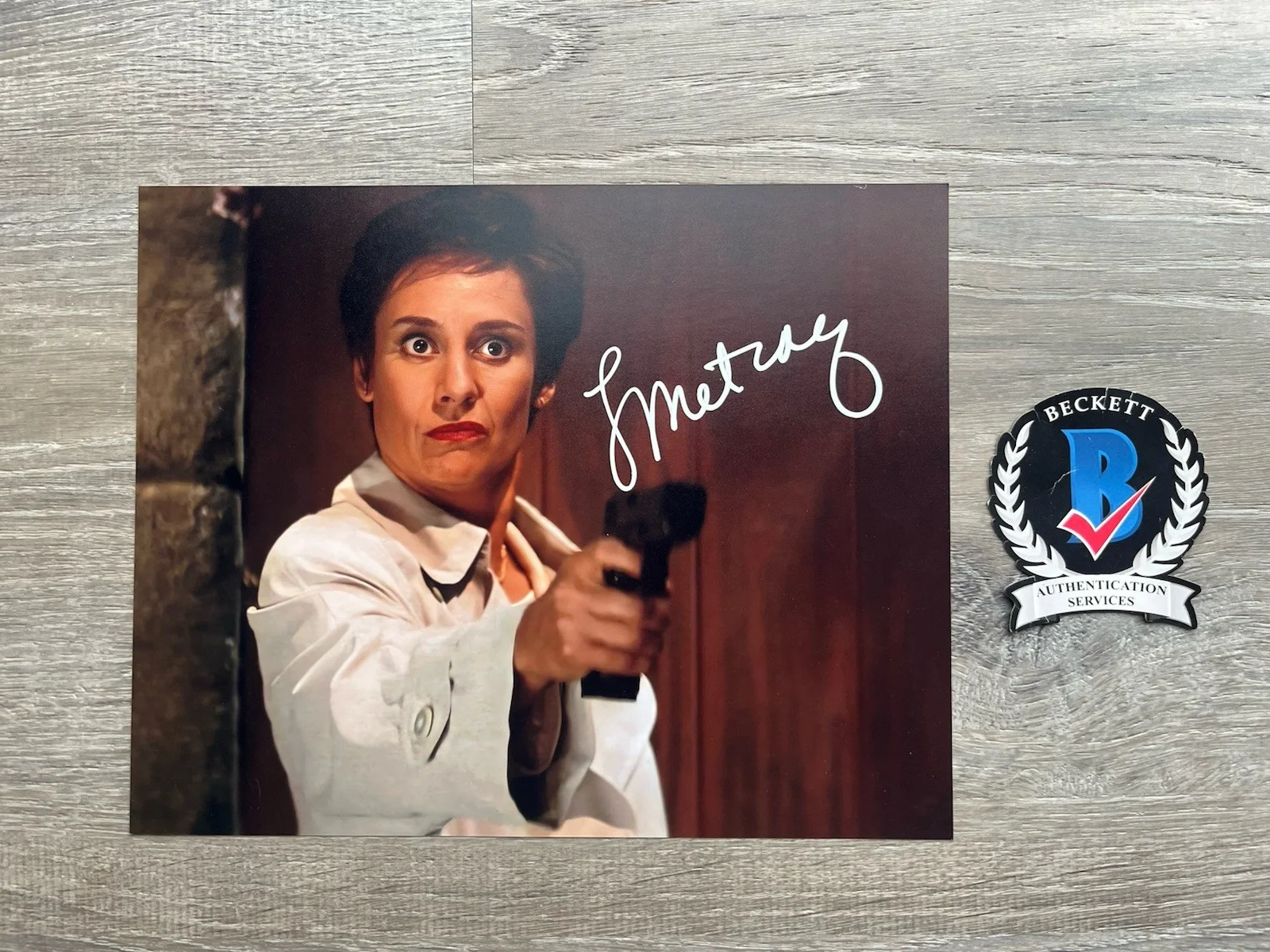 Laurie Metcalf — Laurie Metcalf Signed Scream 8x10 Photo Beckett COA Ghostface Mrs. Loomis